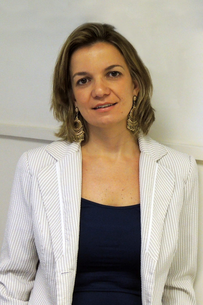 Camila Hubner Barcellos